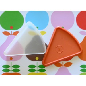 Boite Triangulaire Tupperware Orange De Transport Conservation Pour Fromage Ou Gateau