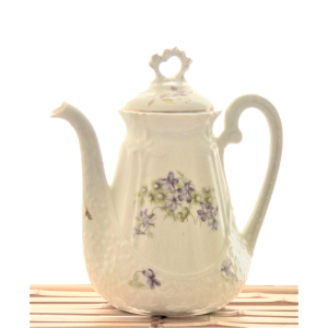 Cafetiere romantique ancienne